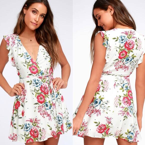 Lulus Radiating Beauty White Floral Print Wrap Dress size Medium - Picture 1 of 12